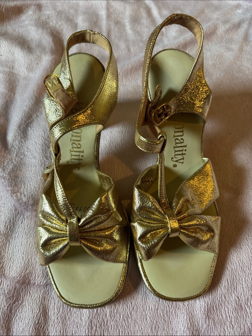 Vintage Gold Bow Slingback Heels Never Worn